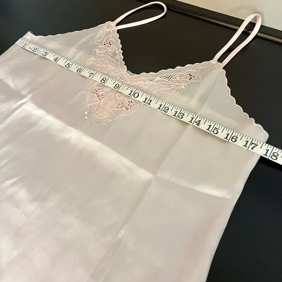 Vintage Diana Hand Embroidered Pink vintage satin intimates Set Shorts & top, M - Picture 3 of 13